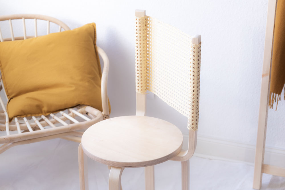 IKEA DIY Hack Stuhl aus Hockern selber bauen - schereleimpapier DIY Blog kreative Tutorials für DIY Geschenke, DIY Möbel und DIY Deko zum Basteln