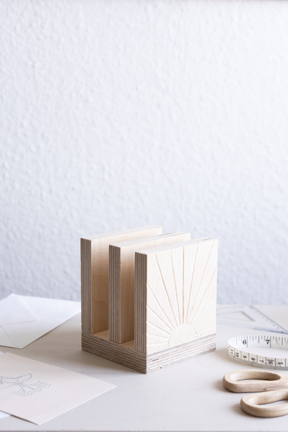 DIY Deko Aus Holz Briefhalter Mit Eingraviertem Sonnenmotiv