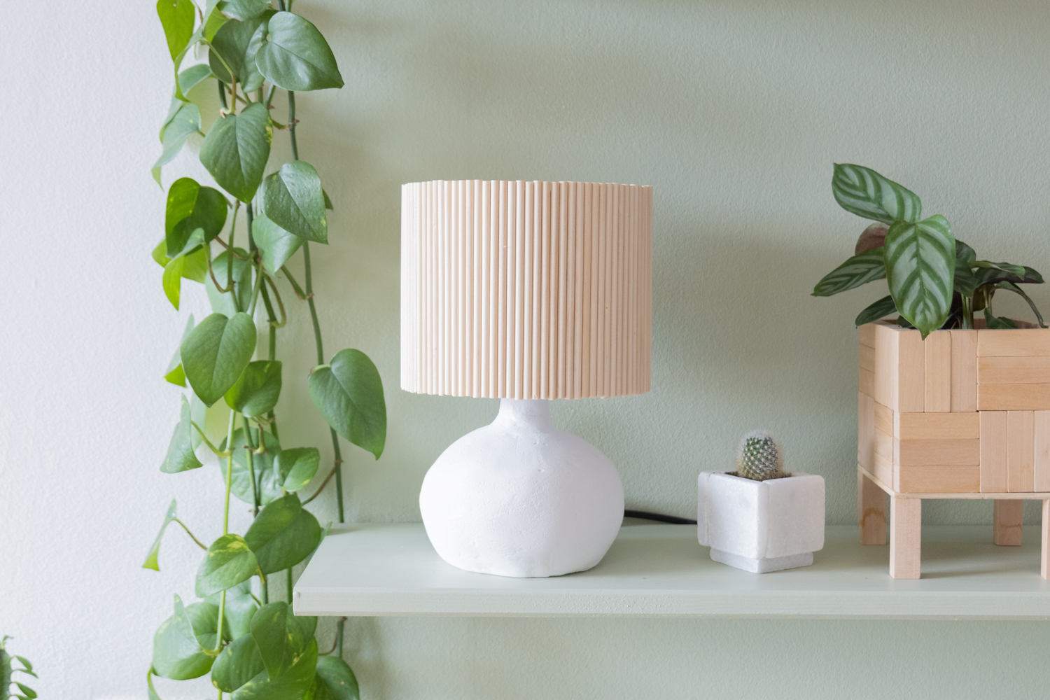 DIY Ikea Hack Lampe bauen schereleimpapier kreative Tutorials für DIY Geschenke, DIY Möbel und DIY Deko zum Basteln