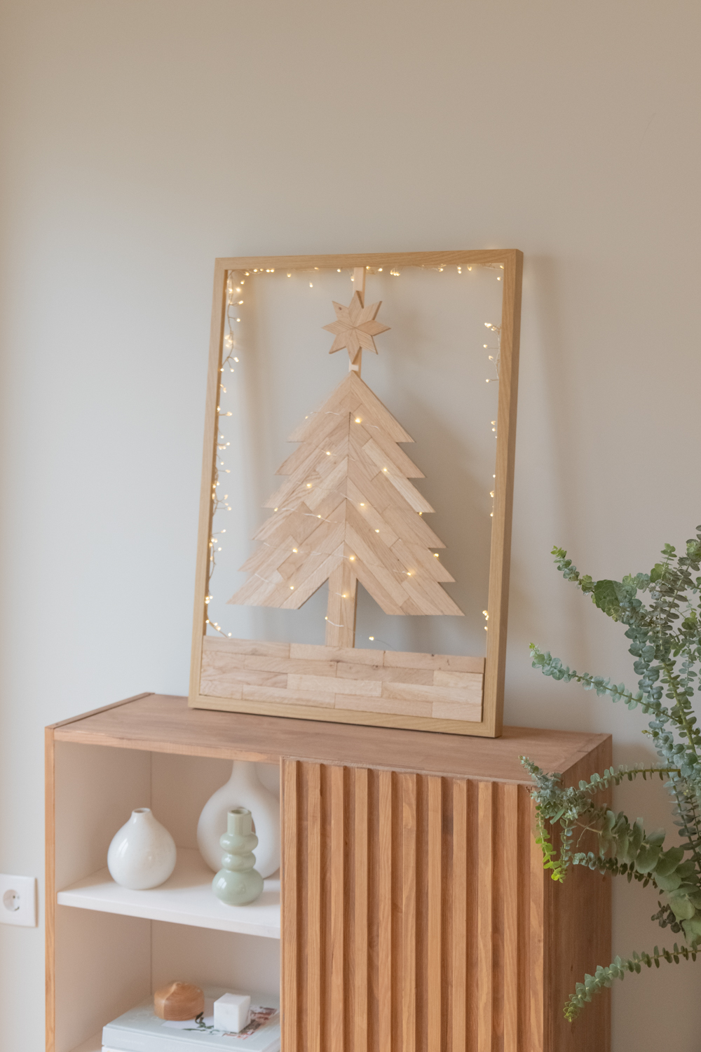 Alternativer Weihnachtsbaum aus Holzkltzchen basteln -Ikea Hack mit RDALM  Rahmen -